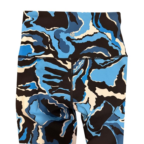 Lululemon Wunder Under High Rise Boom Bloom Beach Blanket Blue Ice Milk Size 4 - Picture 6 of 7